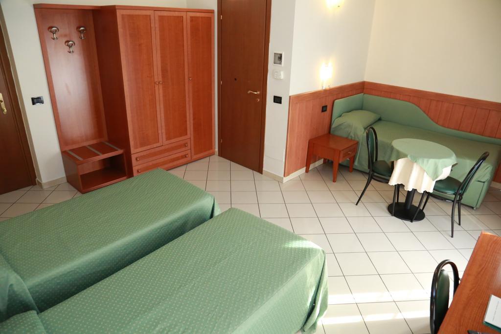 Hotel Dore Mediolan Zewnętrze zdjęcie