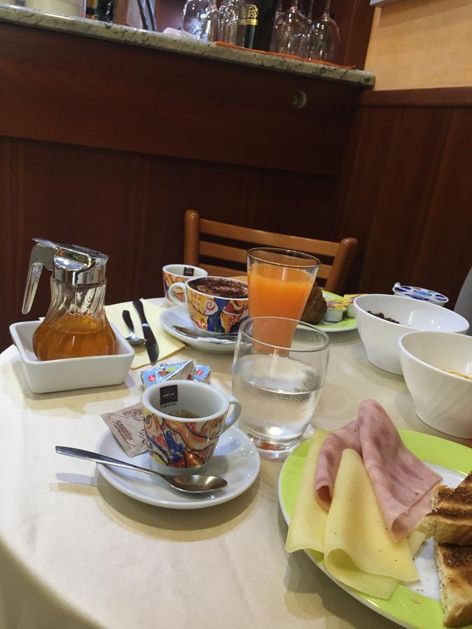 Hotel Dore Mediolan Zewnętrze zdjęcie