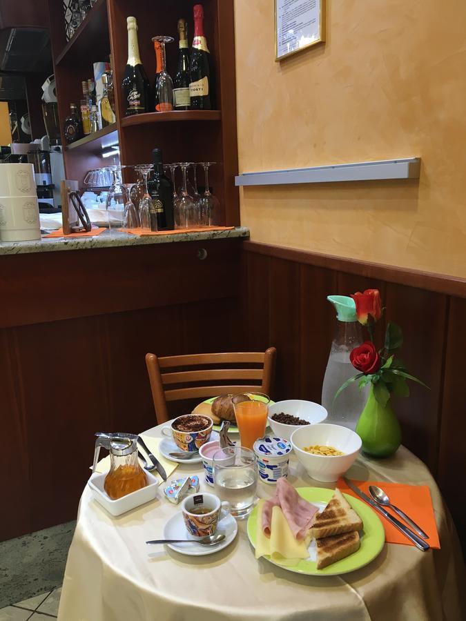 Hotel Dore Mediolan Zewnętrze zdjęcie