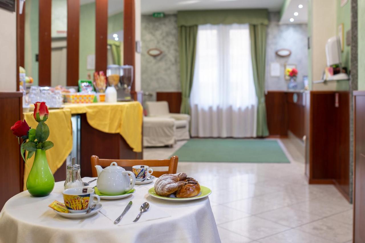Hotel Dore Mediolan Zewnętrze zdjęcie